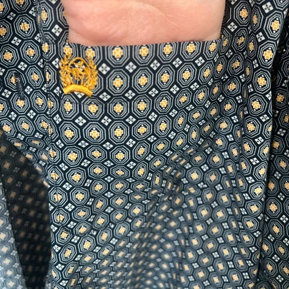 CINCH BOYS BLACK BUTTON DOWN SHIRT - Picture 2 of 7